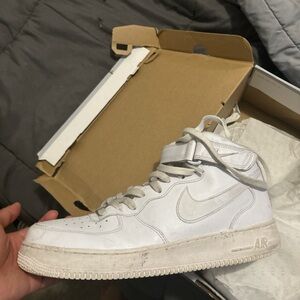 air force 1 mid